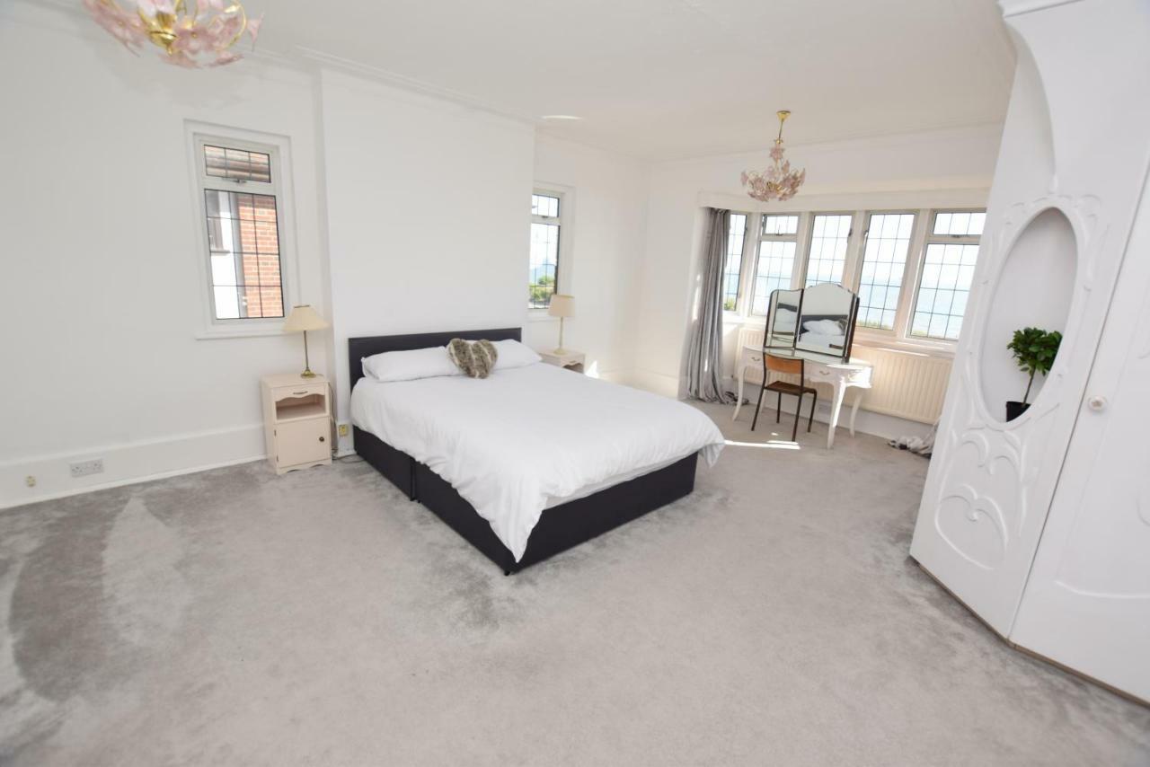 5 Bedroom Beach Front Property Southend-on-Sea Zewnętrze zdjęcie
